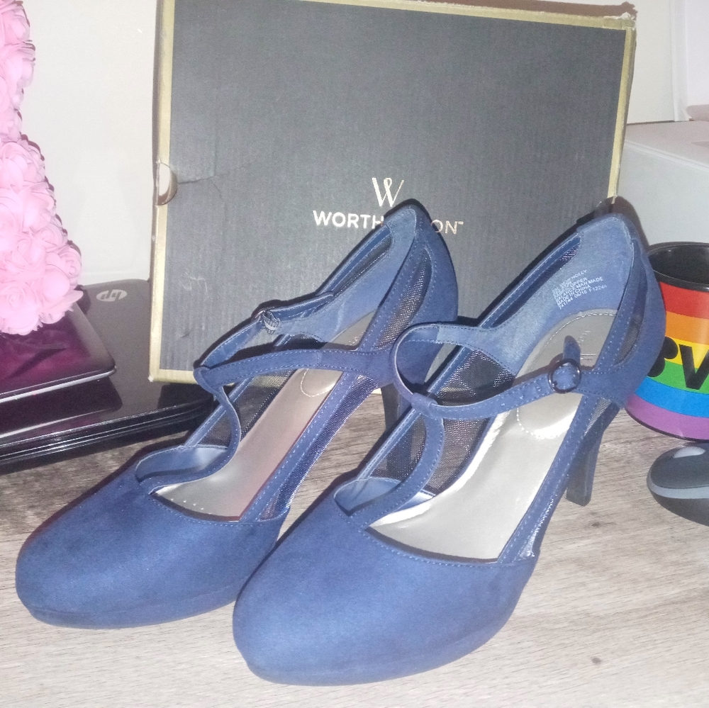 Blue suede shoes!